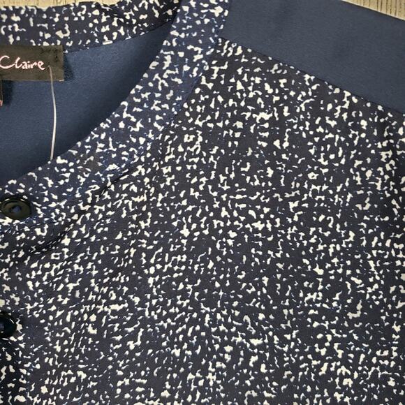 NWT Violet & Claire Navy Blue Speckled Button Down Silky Blouse Size Medium - Picture 6 of 12